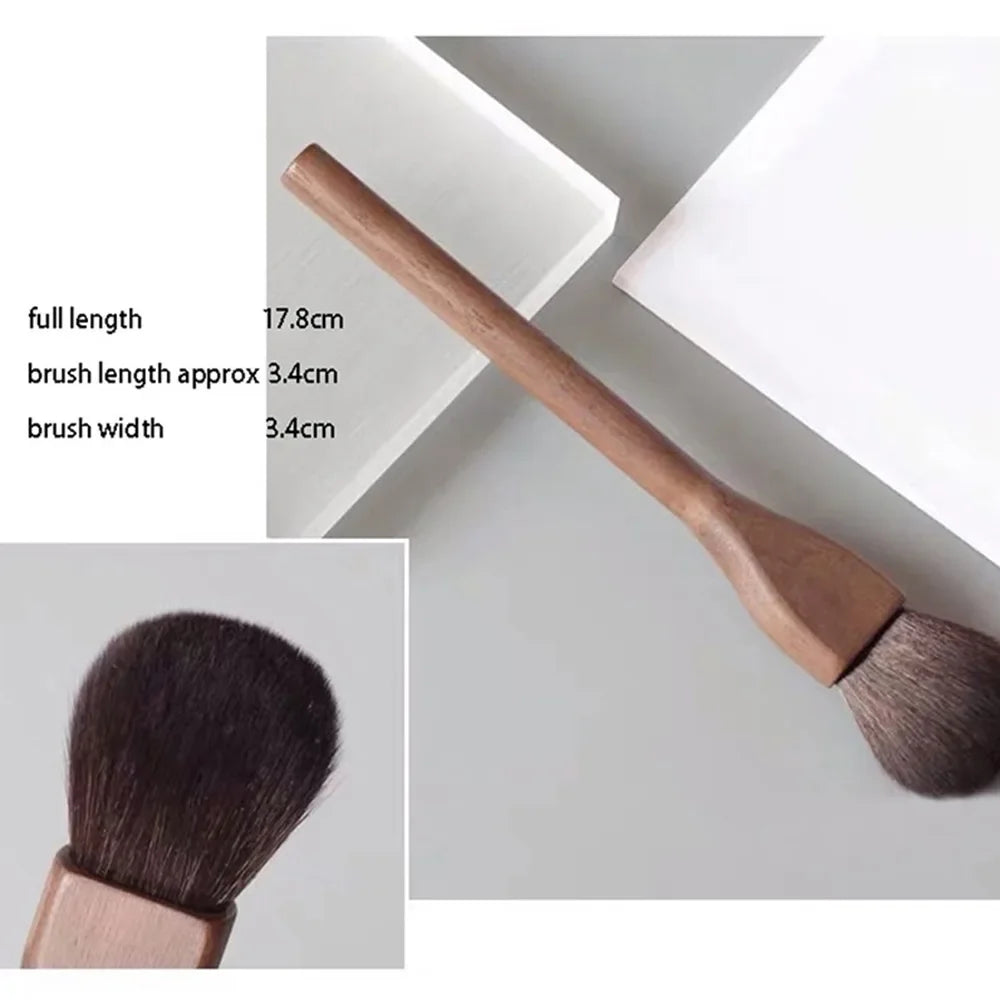 New Makeup Brush Handle Makeup Brush Super Soft Make Up Tool Blush Brush Retro High Quality Walnut Loose Brush Blush Brush